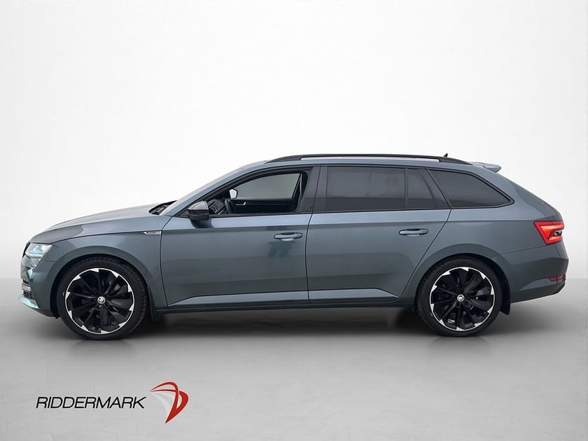 Bild 5 av Škoda Superb iV Kombi Skoda Plug-in 218hk Sportline Pano Cockpit 360°