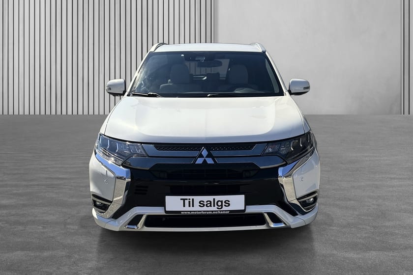 Bilde 2 av Mitsubishi Outlander PHEV | Instyle+ | 360 | Krok | ACC