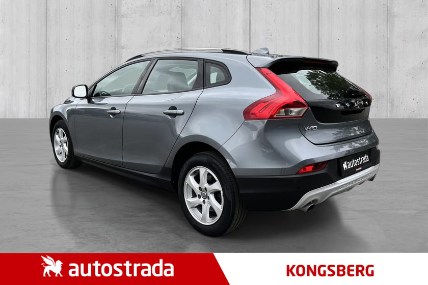 Bilde 3 av Volvo V40 Cross Country T3 152HK MOMENTUM/AUT/SKINN/VARMER/ON CALL/CRUISE/DAB+