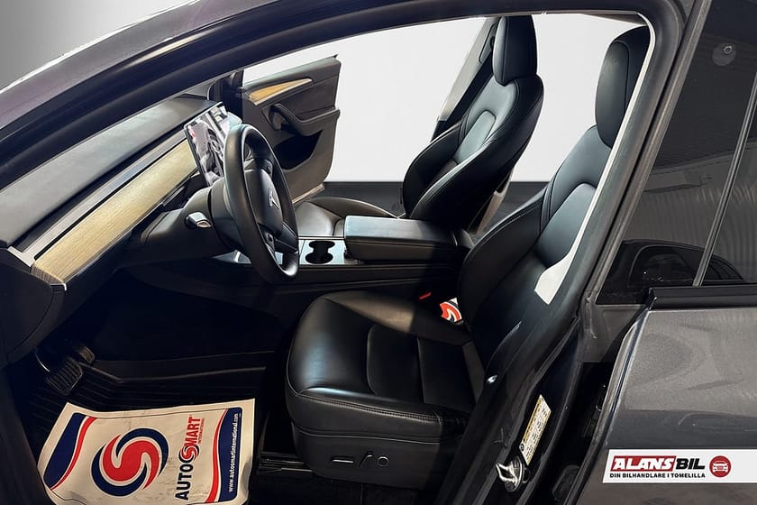 Bild 5 av Tesla Model Y Standard Range RWD 