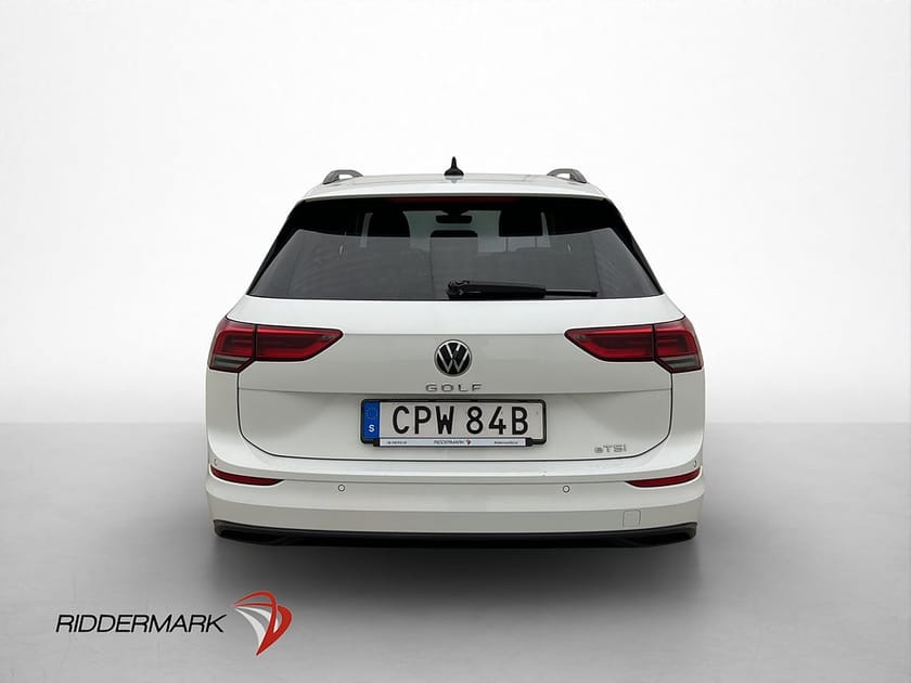 Bild 5 av Volkswagen Golf Sportscombi 1.5 eTSI 131hk Cockpit Navi Carplay