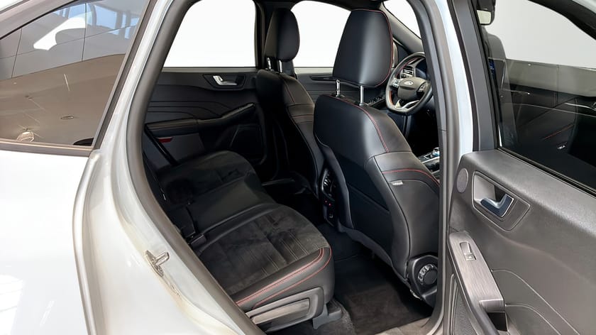 Bild 5 av Ford Kuga Plug-In Hybrid | ST-Line | Pilot | Adaptiv | Kamera |  225hk