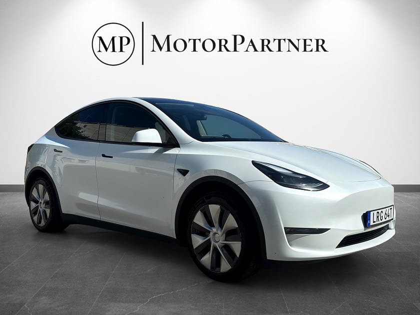 Bild 1 av Tesla Model Y Long Range AWD Autopilot Drag Värmepump 96% SoH 514hk