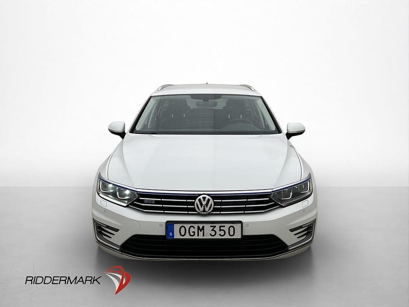 Bild 2 av Volkswagen Passat Variant GTE 1.4 TSI 218hk P-Värmare B-Kamera Drag