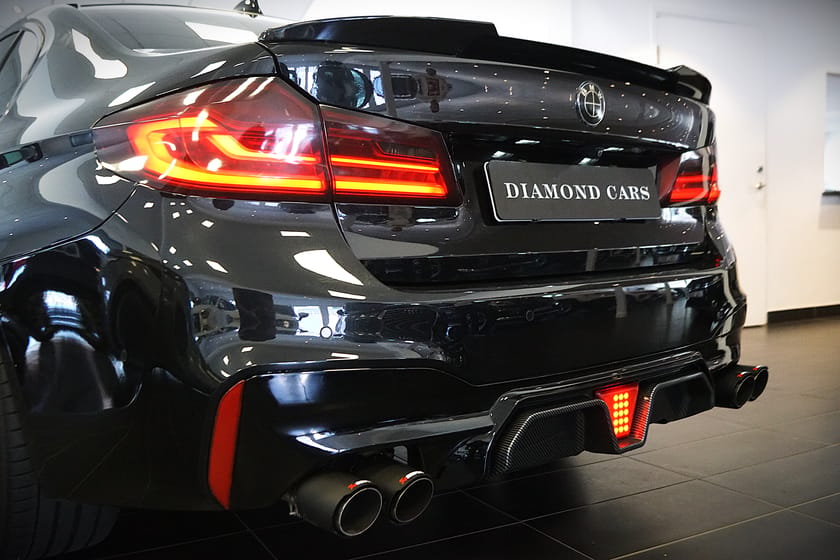 Bild 4 av BMW 540i xDrive Sedan M Sport B&W Taklucka Ventilerade