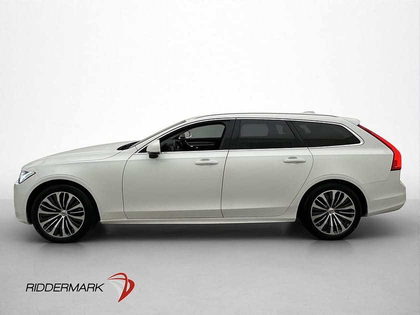 Bild 4 av Volvo V90 D4 190hk Momentum Dragkrok Värmare CarPlay Navi
