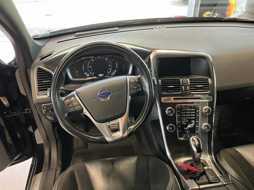 Bild 2 av Volvo XC60 D4 R-Design, Drag, Taklucka
