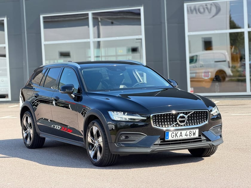 Bild 4 av Volvo V60 Cross Country D4 AWD Momentum Rattvärme Drag Värmare CarPlay