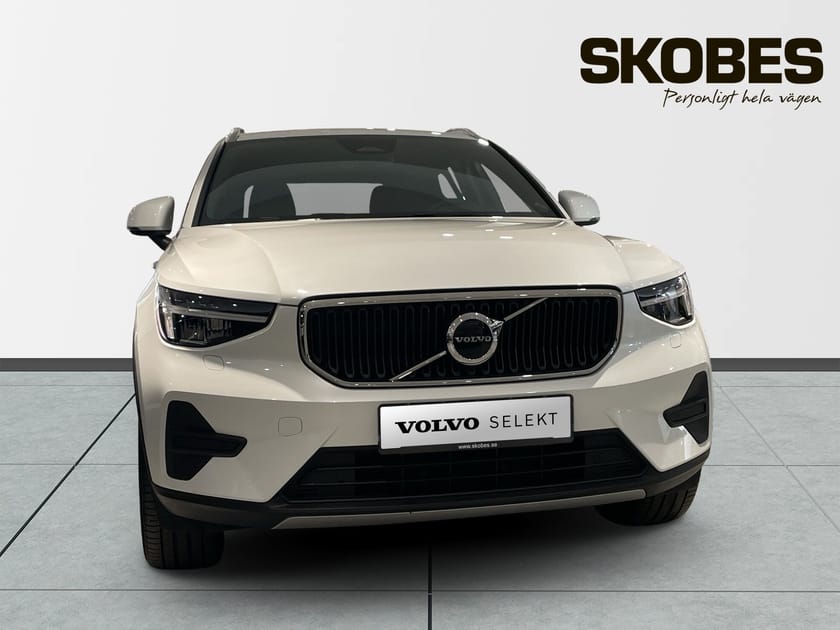 Bild 2 av Volvo XC40 B4 FWD Bensin Core