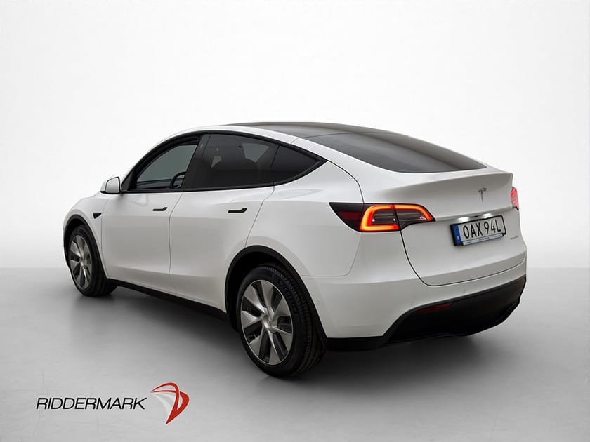 Bild 5 av Tesla Model Y Long Range AWD Autopilot Svensksåld