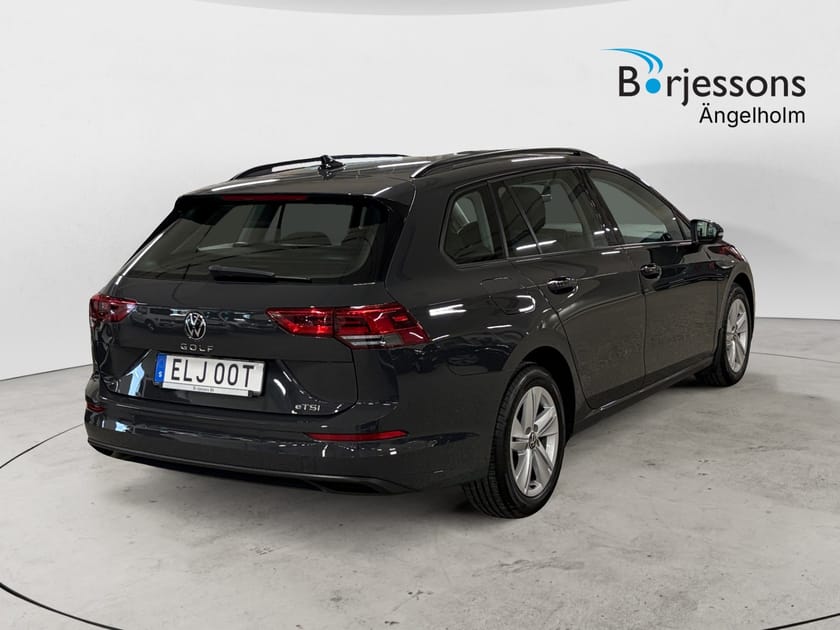 Bild 3 av Volkswagen Golf Sportscombi 1,5 eTSI 131 HK DSG Drag