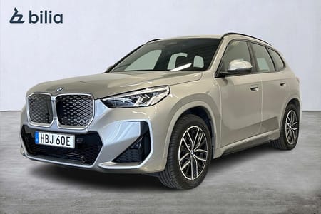 BMW iX1 xDrive30 xDrive30/M Sport/Drag/B-Kamera/DEMO