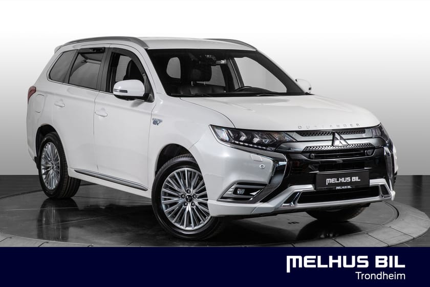 Bilde 1 av Mitsubishi Outlander PHEV Intense –AWD|Skinn|CarPlay|Adaptiv Cruise|Hengerfeste