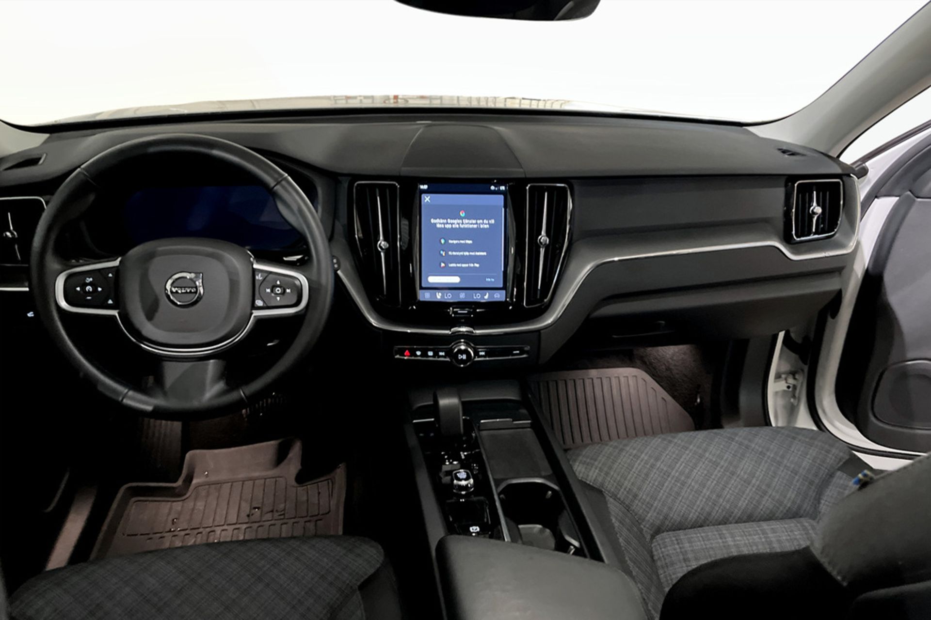 Volvo XC60 T6 Plug-In Hybrid AWD 2025, bild 5/10