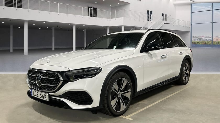 Bild 1 av Mercedes-Benz E 300 de 4MATIC All-Terrain E300  Premium | Superscreen | Luftfjädring | 360