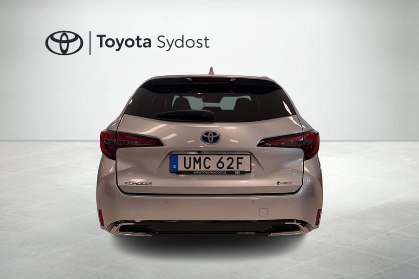 Bild 4 av Toyota Corolla Touring Sports Hybrid 1.8 TS Style Backkamera Carplay Adaptiv farthållare.