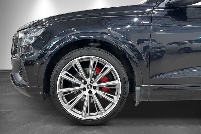 Bild 2 av Audi Q8 50 TDI quattro 286hk q S-Line Matrix Pano Drag Fyrhjulsstyrning