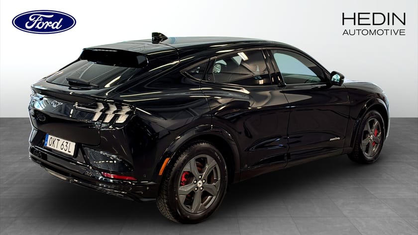 Bild 2 av Ford Mustang Mach-E Standard Range AWD CX727 SR AUT