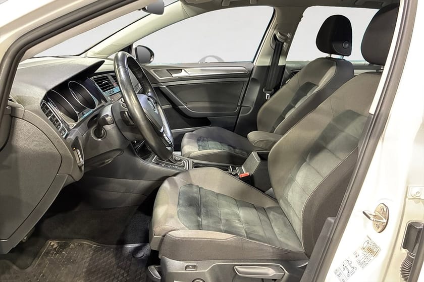 Bild 3 av Volkswagen Golf Alltrack 2.0 TDI 184 HK DSG 4M PLUSPKT DRAG D-VÄRM BACKKAMERA