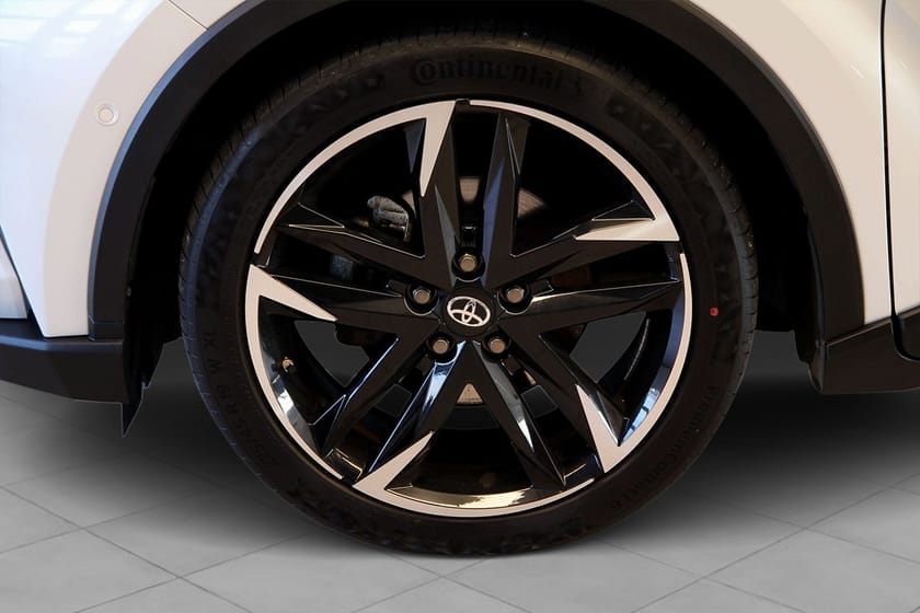 Bilde 2 av Toyota C-HR Hybrid