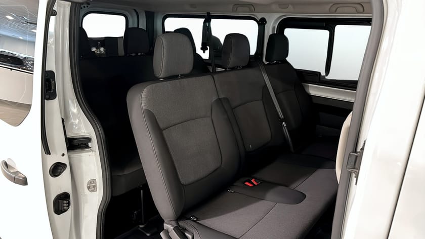 Bild 5 av Renault Trafic Grand Kombi Passenger L2 2.0 Blue dCi 110 Manuell, 110hk, 9-SITS