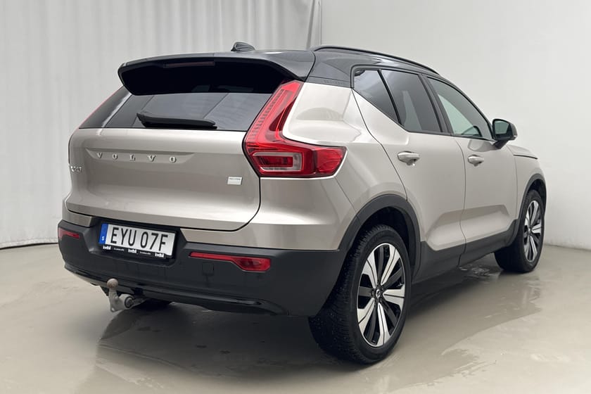 Bild 3 av Volvo XC40 Recharge Single Motor P6 (231hk) Core Edition Drag