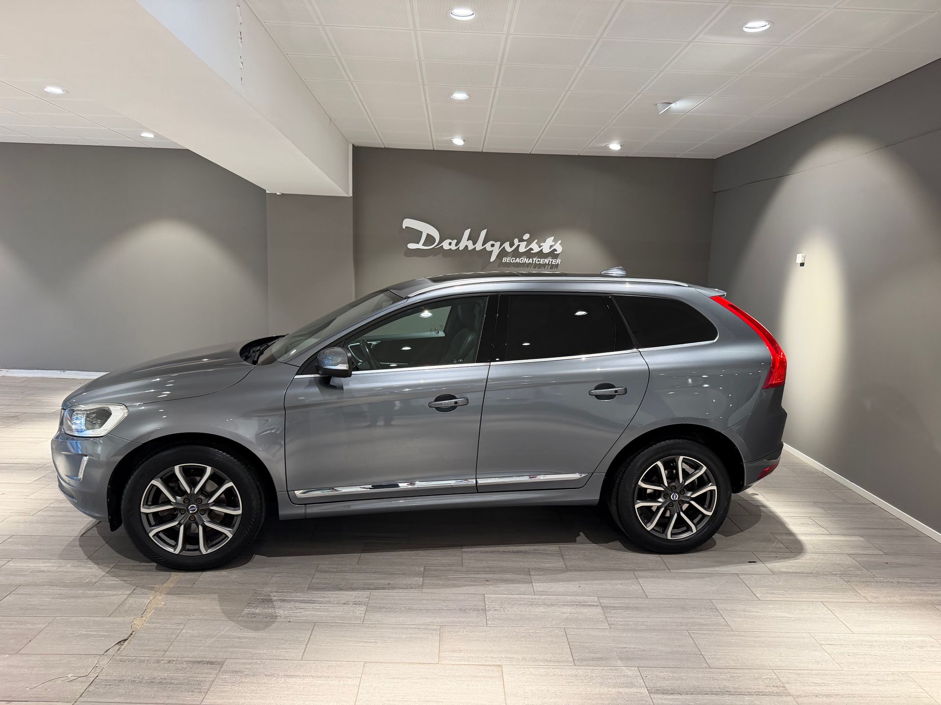 Volvo XC60 D4 Summum 2017, bild 5/10
