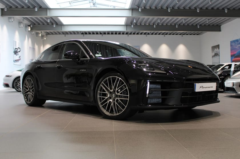 Bild 1 av Porsche Panamera 4 E-Hybrid