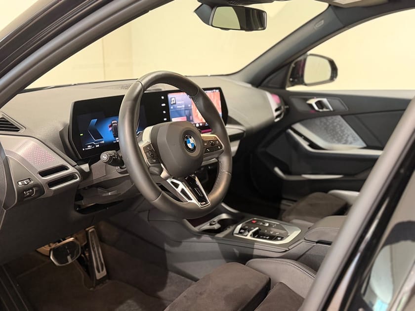 Bild 4 av BMW 120 M-Sport interiört+exteriört, Navi,Rattvärme,Backkamera
