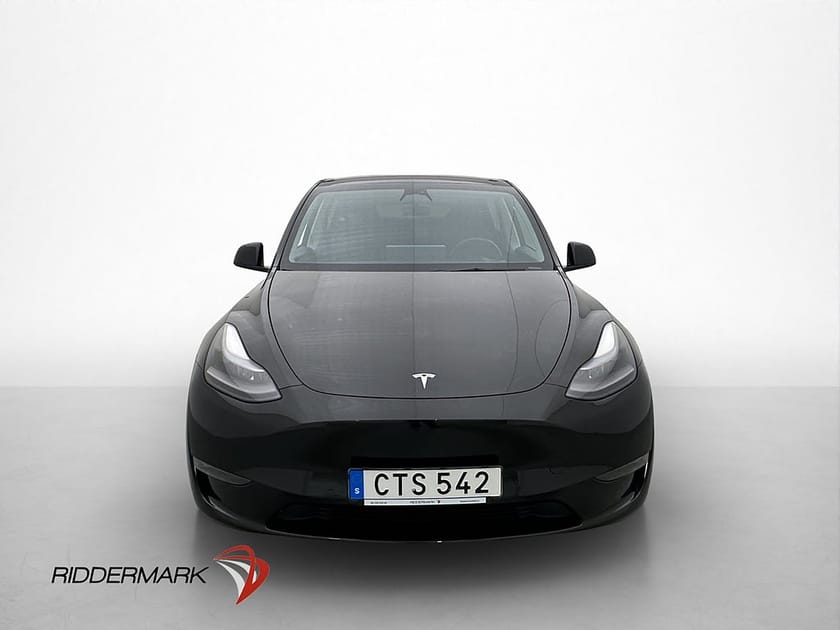 Bild 3 av Tesla Model Y Long Range AWD Panorama Autopilot MOMS