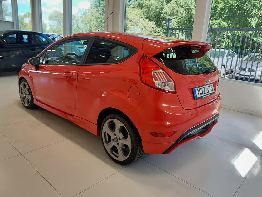 Bild 3 av Ford Fiesta ST 182 hästkrafter