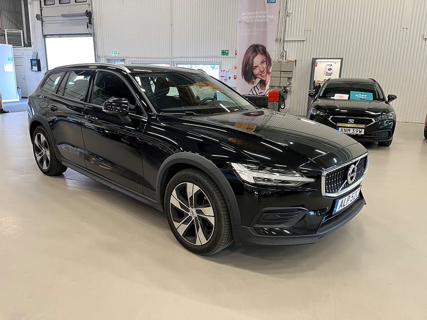 Bild 3 av Volvo V60 Cross Country D4 AWD AUT (drag+värmare) 2.99% Ränta