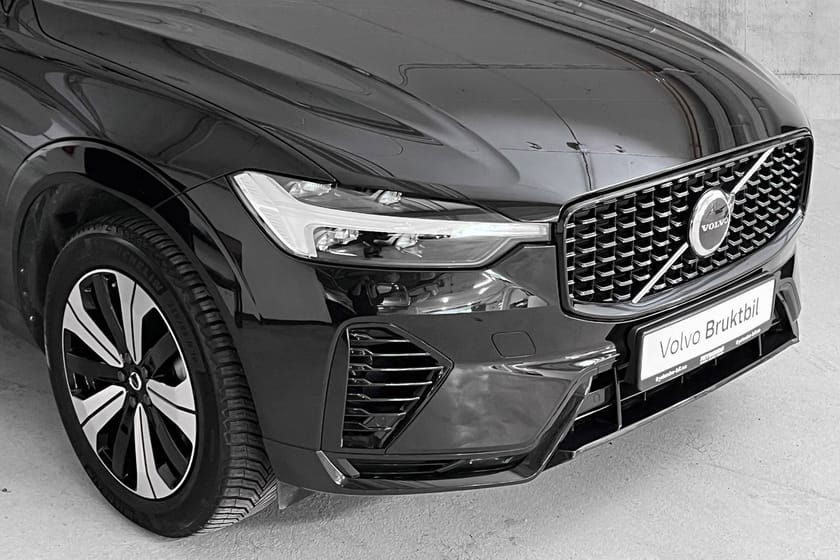 Bilde 3 av Volvo XC60 Recharge T6 Plus Dark SEMI.EL.HF|PANO|TONEDE|R.KAM+