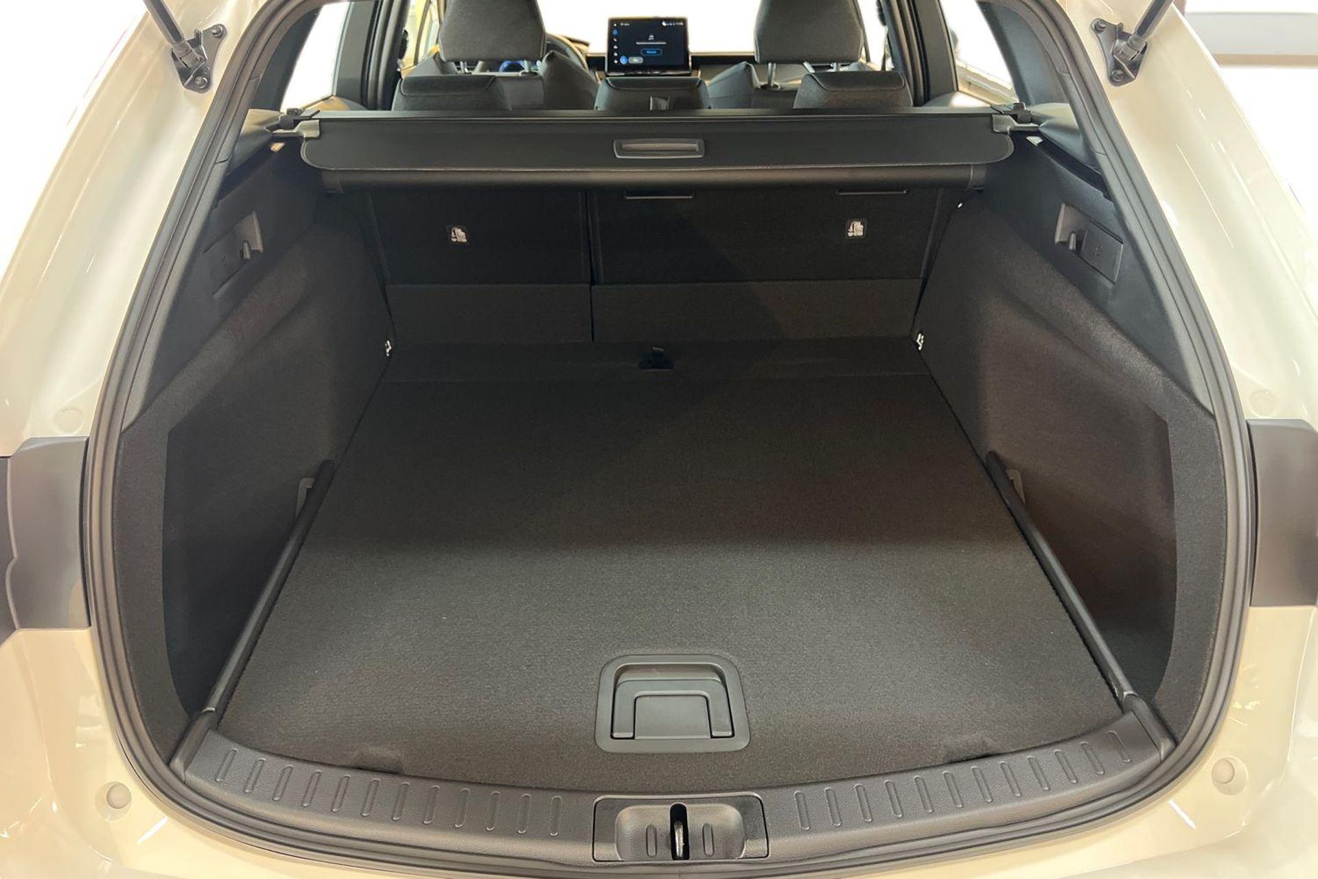 Toyota Corolla 2025, bild 7/10