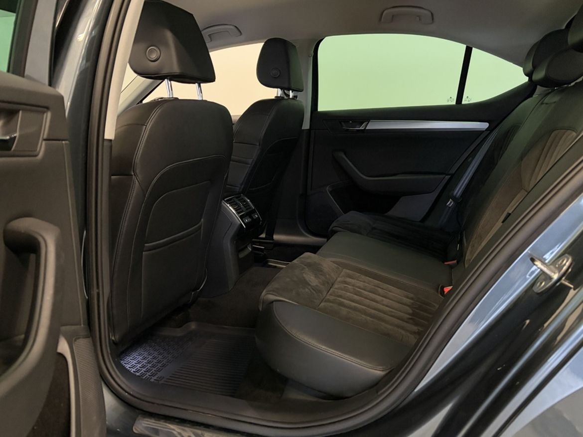 Škoda Škoda Superb — bild 11