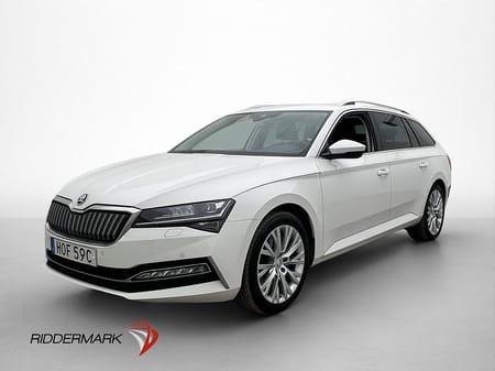 Škoda Superb iV Kombi Skoda 218hk Business Cockpit Värmare Canton Drag