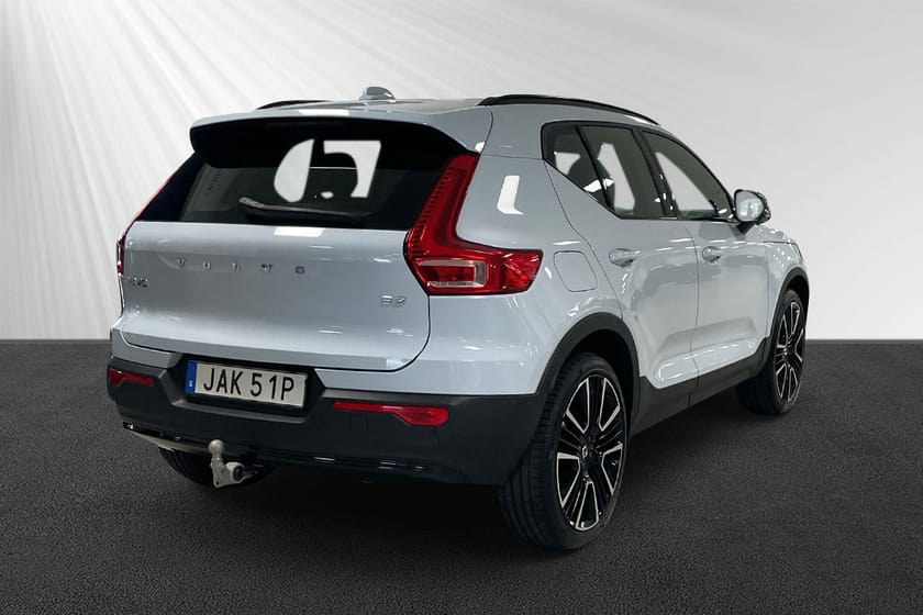 Bild 3 av Volvo XC40 B3 FWD Bensin Ultimate Dark