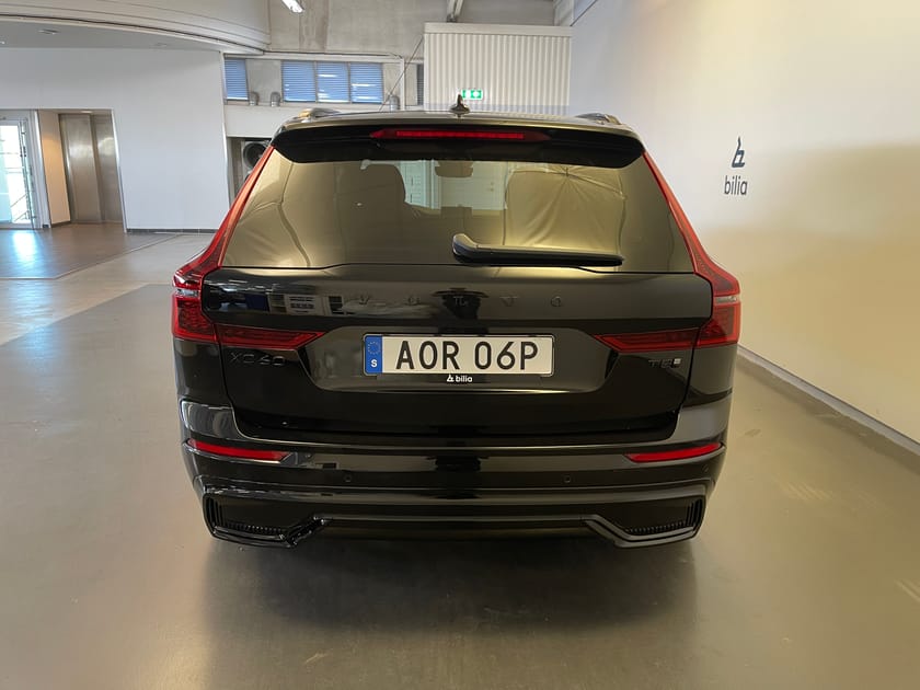 Bild 3 av Volvo XC60 T8 Plus Black Nordic Edition/ Navigation/ Panoramatak/ Massage stol/ Bower & Wilkins/ 10.000kr Tillbehör/