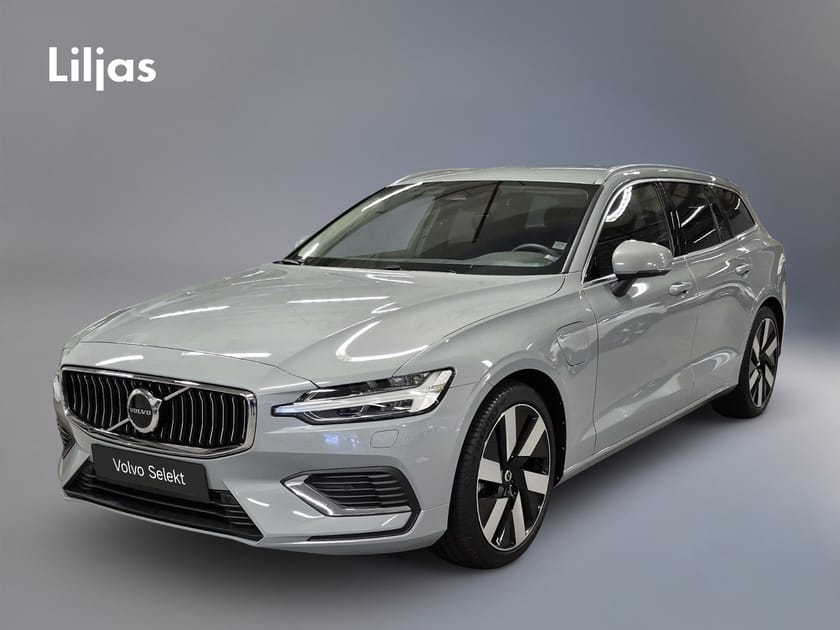 Bild 1 av Volvo V60 Recharge T6 AWD Core Bright//Dragkrok//