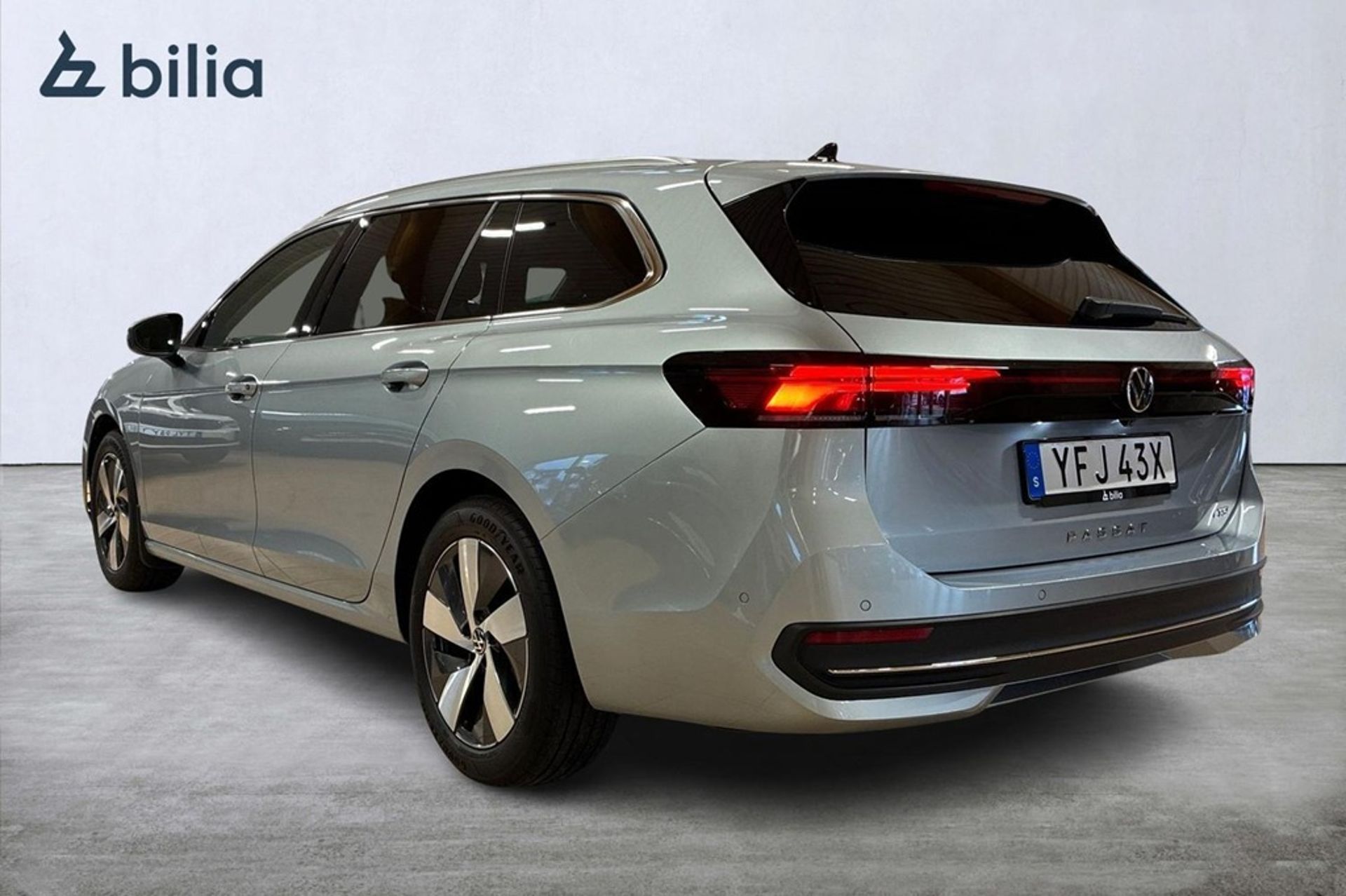 Volkswagen Passat 2025, bild 2/10