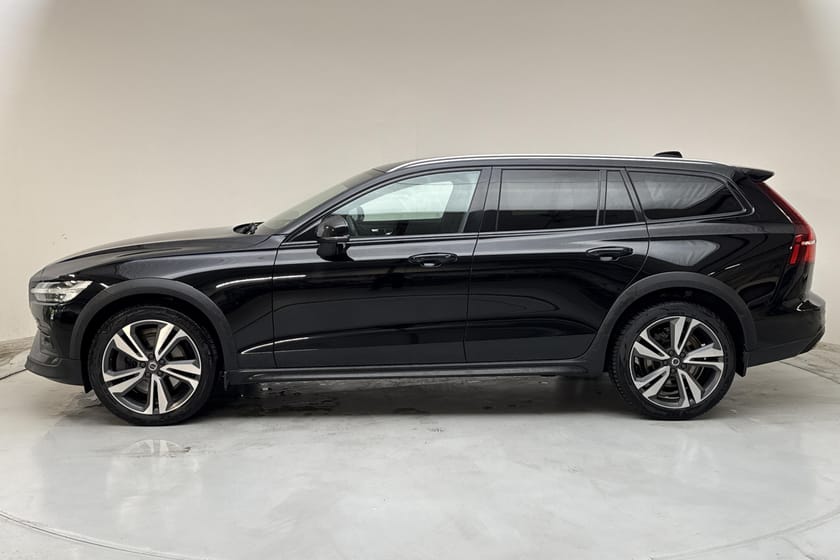 Bild 2 av Volvo V60 Cross Country B4 AWD Mildhybrid 197hk Advanced