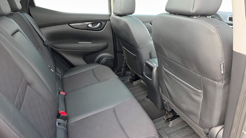 Bild 5 av Nissan Qashqai DIG-T 115 TEKNA 2WD XTRONIC DESIGN PACK