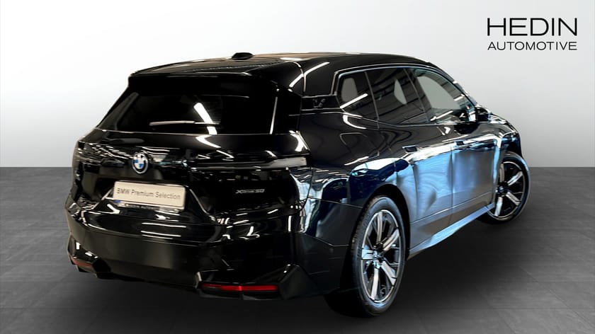 Bild 2 av BMW iX xDrive50 Sport pkt HK-ljud Laserljus