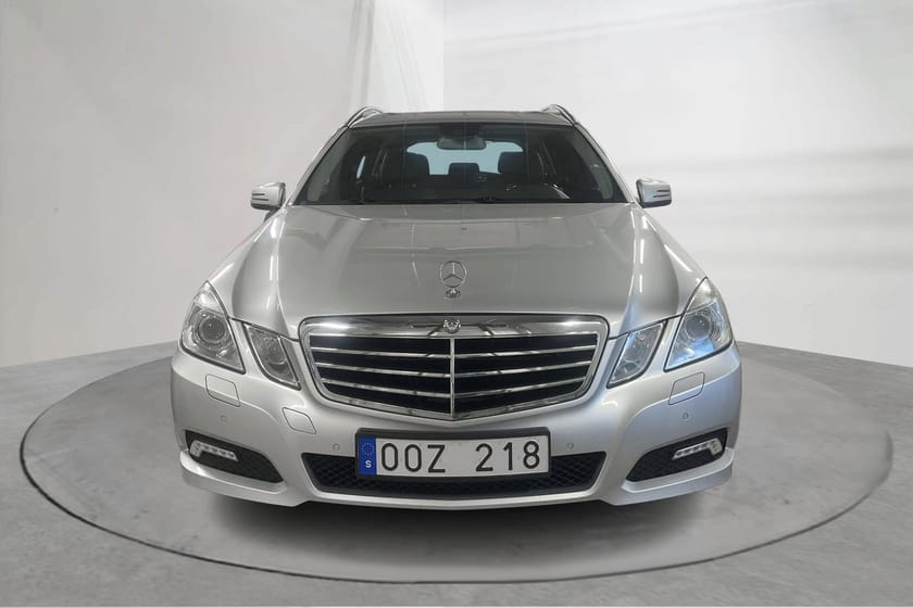 Bild 5 av Mercedes-Benz E 350 T CDI BE BlueEfficiency Kombi (231hk) Avantgarde
