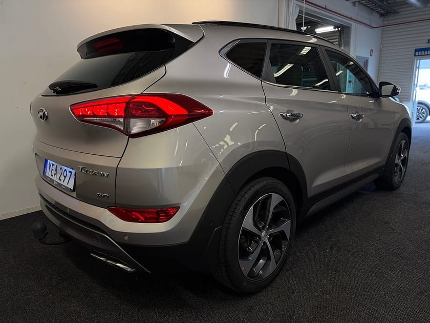 Bild 3 av Hyundai Tucson 1.6 T-GDI AWD 177hk | Panorama/ Drag/ Elstolar/ 1 Ägare