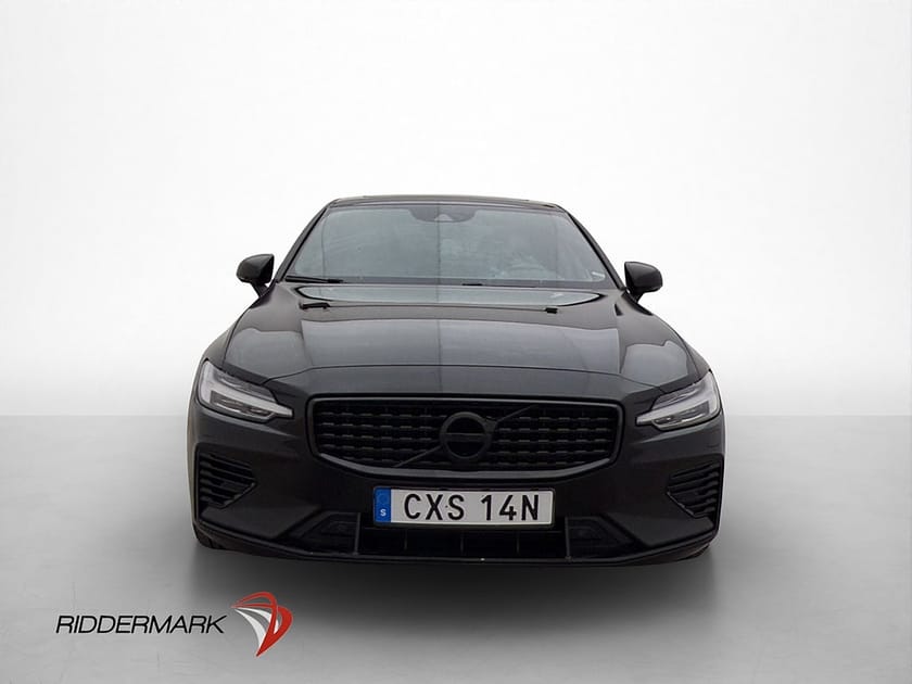 Bild 2 av Volvo S60 T8 AWD R Design Pano H/K Värmare Kamera CarPlay