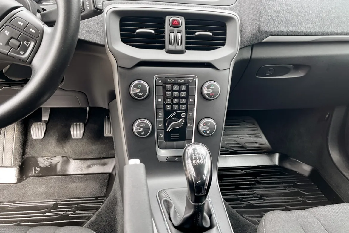 Volvo V40