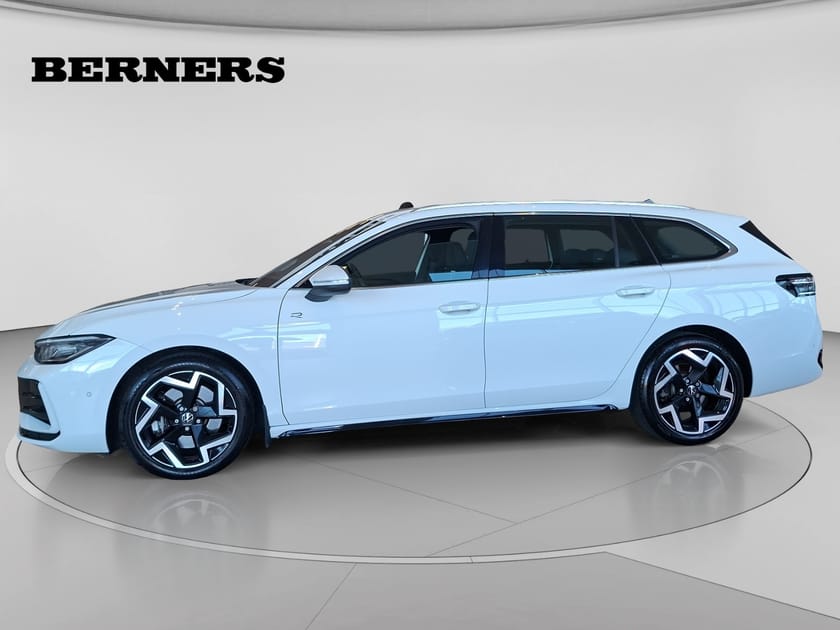 Bild 2 av Volkswagen Passat Sportscombi 2.0 TDI  4Motion DSG 193hK,R-Line/Drag/Värmare