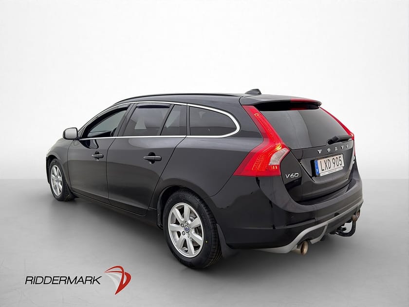 Bild 5 av Volvo V60 D4 163hk AWD R-Design Taklucka Värmare Skinn Drag