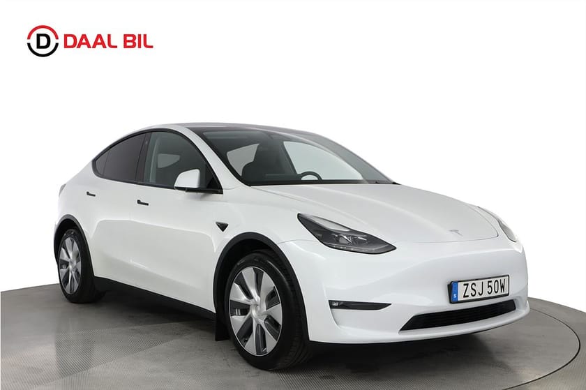 Bild 3 av Tesla Model Y Long Range AWD 514HK PANORAMA DRAG VÄRMARE B-KAMERA NFC
